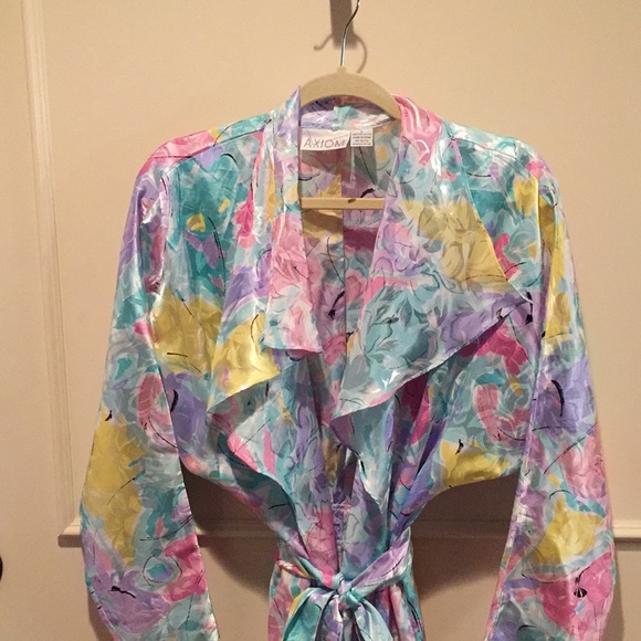 Axiom robe - Picture 2 of 7